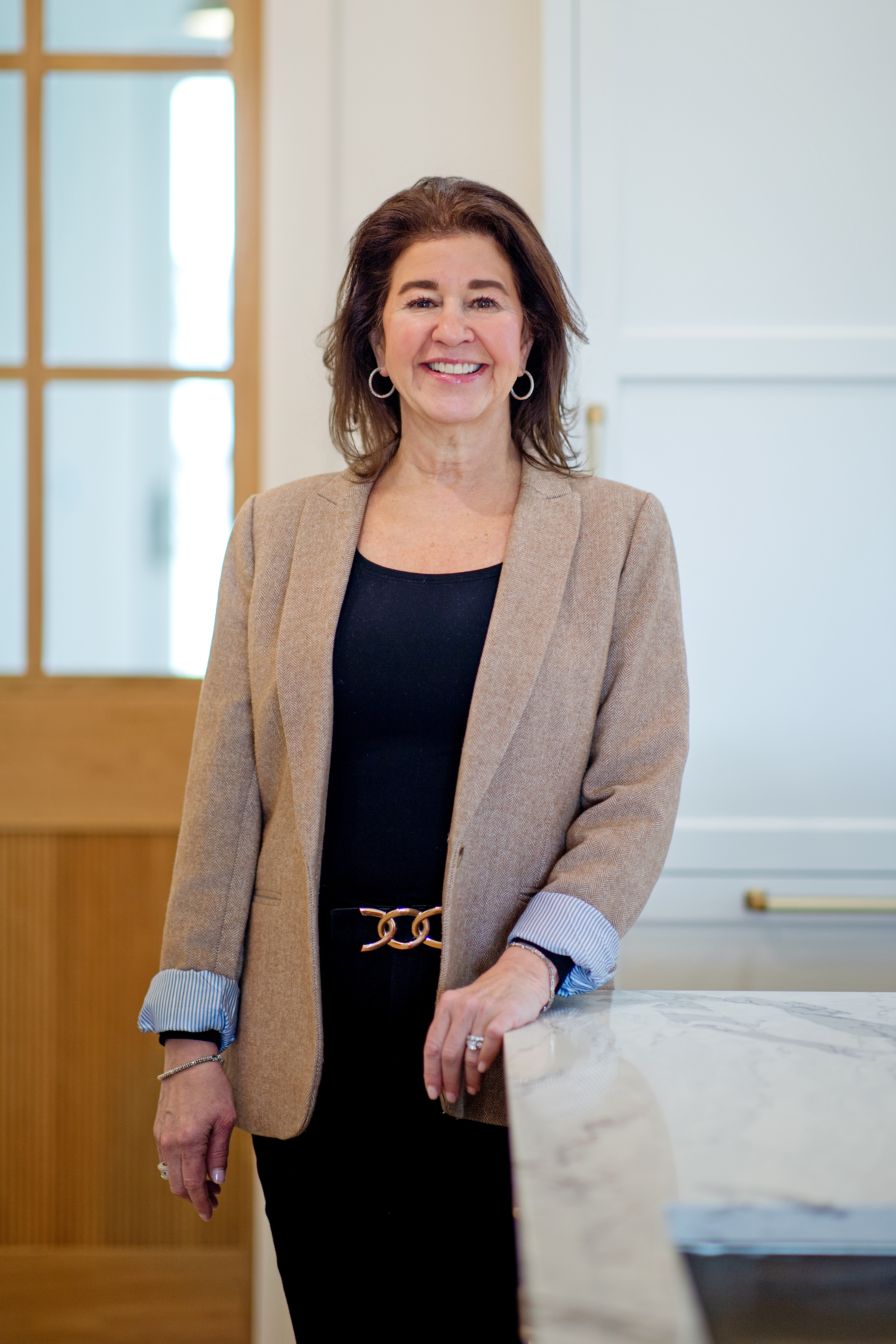 Leslie Savage - Real Estate Agent